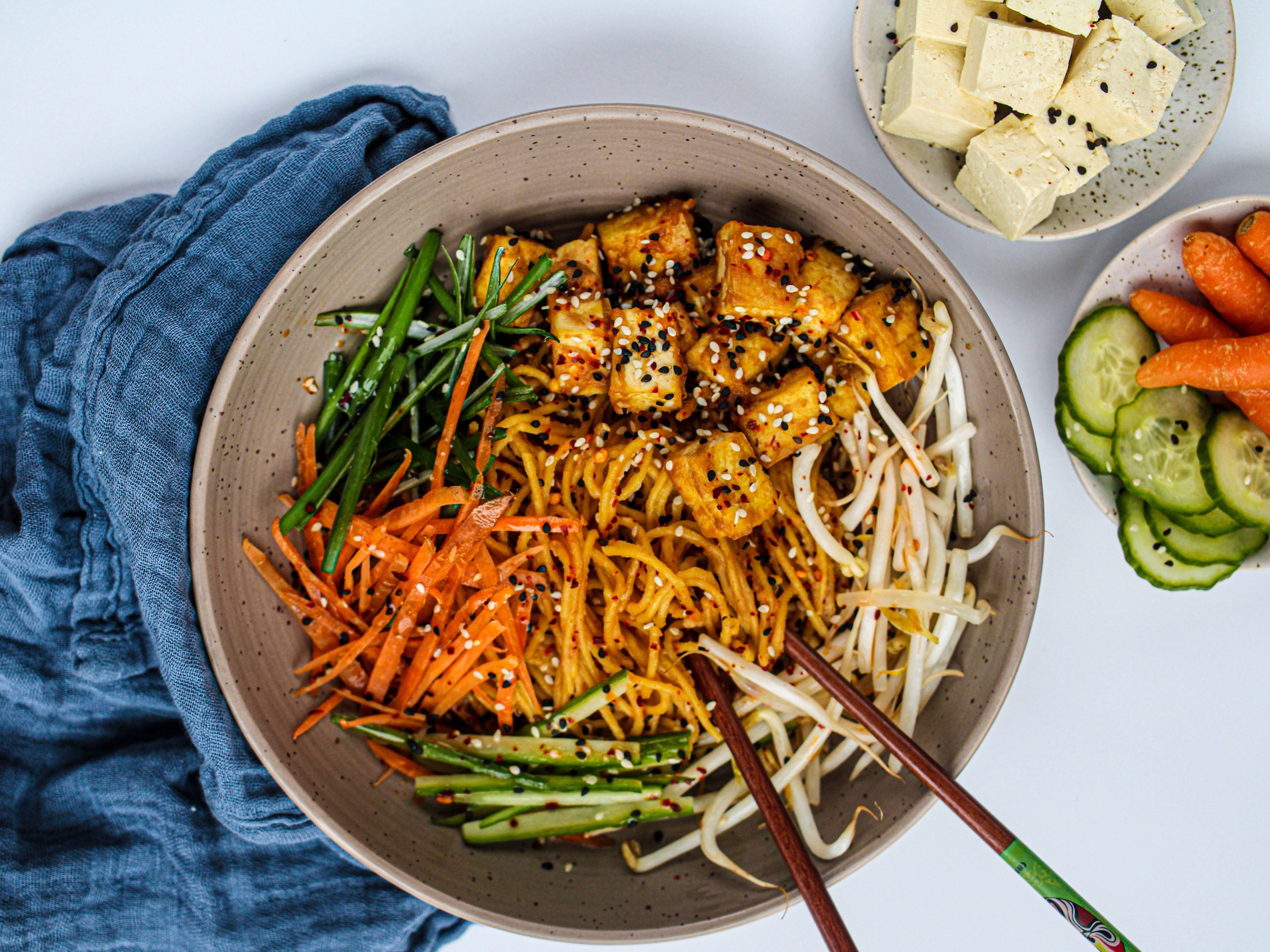 3. Orange Sesame Noodle Bowl – Crisper