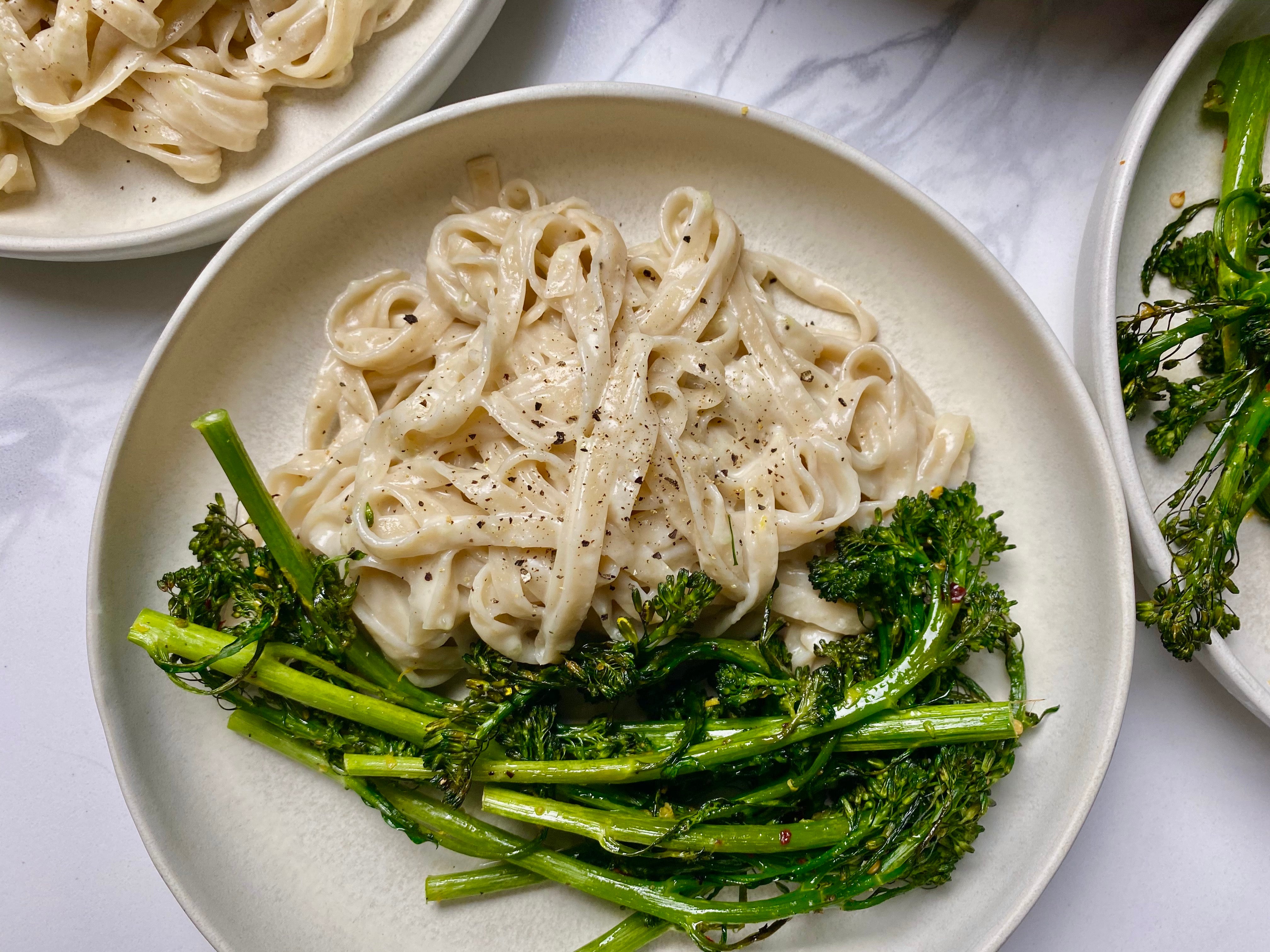 Alfredo with Spicy Lemon Broccolini Crisper